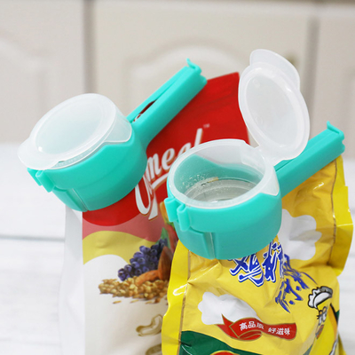 A cozinha Chip Bag Food Storage Sealing grampeia com derrama bicos