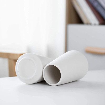 Vaso cerâmico branco do estilo do minimalismo para a mesa de escritório da sala de visitas da cozinha do quarto