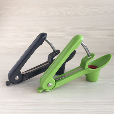 Ferramenta de Olive Seed Cherry Pitter Remover com o copo do silicone do produto comestível