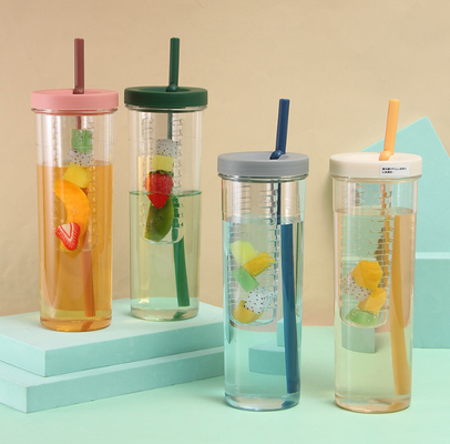 Copos plásticos do café do OEM 700ml com Straw And Lid
