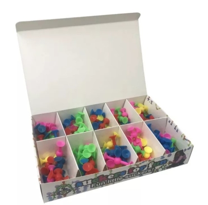 O otário do PNF de Trickshot Stickit arremessa brinquedos ajustou Tablegame