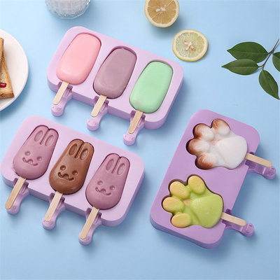 Molde roxo do gelado do silicone DIY com fontes da cozinha da vara