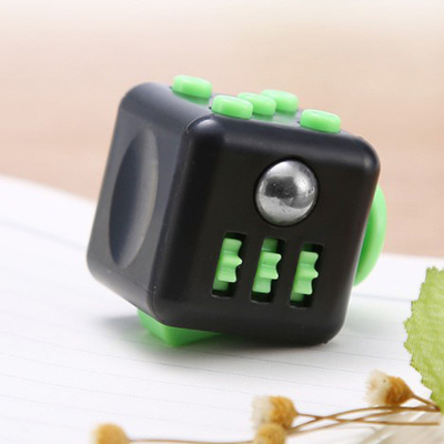 Brinquedos coloridos Mini Gadgets Cube da inquietação do alívio de tensão da descompressão
