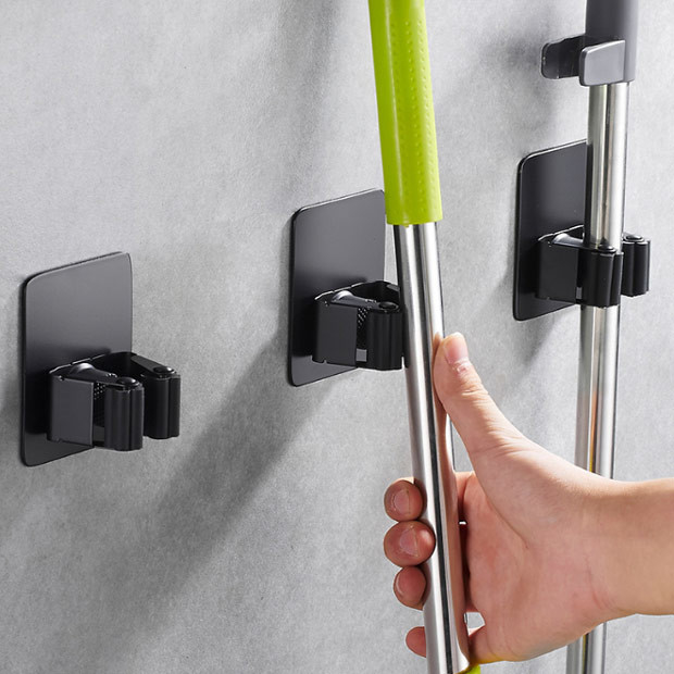Vassoura da garagem e organizador Storage For Brushes do suporte do espanador e espanadores
